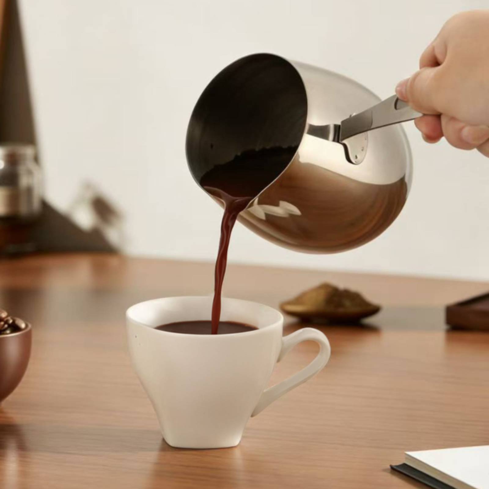 Oval-Shaped Coffee Pot with Li – Pour Pot Aluminum recenzja i cena